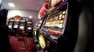 Filipino players browsing phlove sports and casino platform on mobile